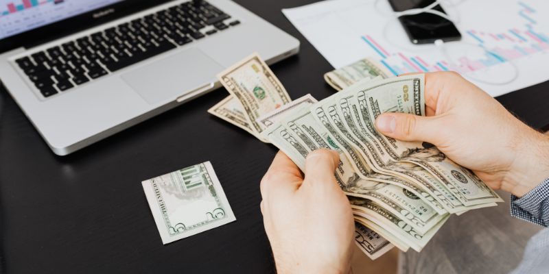 Cơ hội kiếm tiền từ phần trăm hoa hồng cao